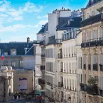 Le Beau Marais - Luxury Apartments, Air Cond, Lift