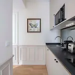 Apartment Le Beau Marais - Luxury Apartments, Air Cond, Lift *