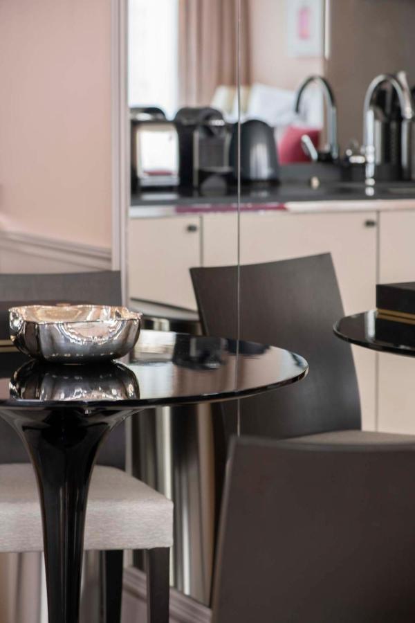 Le Beau Marais - Luxury Apartments, Air Cond, Lift Appartamento Parigi