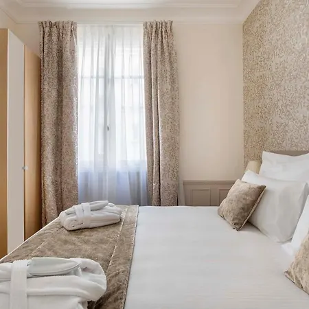 Appartamento Le Beau Marais - Luxury Apartments, Air Cond, Lift *