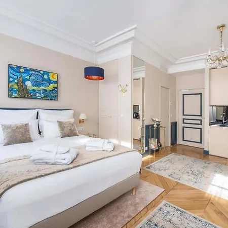 Le Beau Marais - Luxury Apartments, Air Cond, Lift *